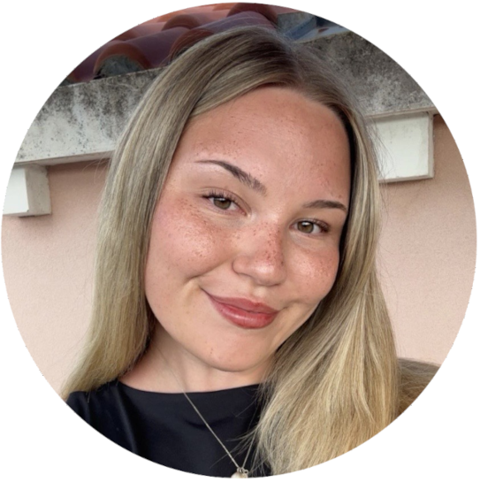 Photo of Daisy Brett